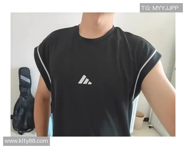 打篮球时如何选择合适的服装和鞋子以提升运动表现和舒适度